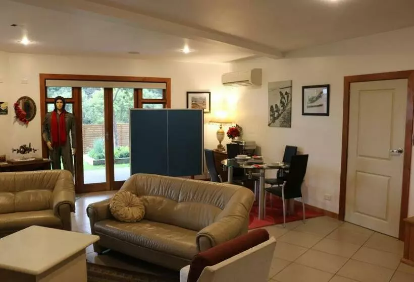 Aamiaismajoitus (B&B) Waiotahi Valley Lodge