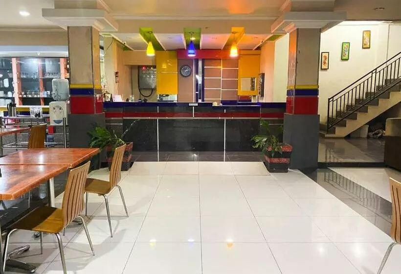 ホテル Grand Citra Prabumulih