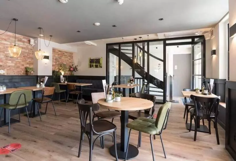 Hotelli Hof Van Holland