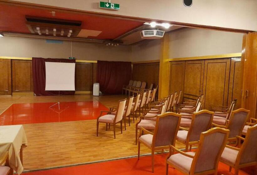 Parkhotel Keck   Castillo Del Bosque