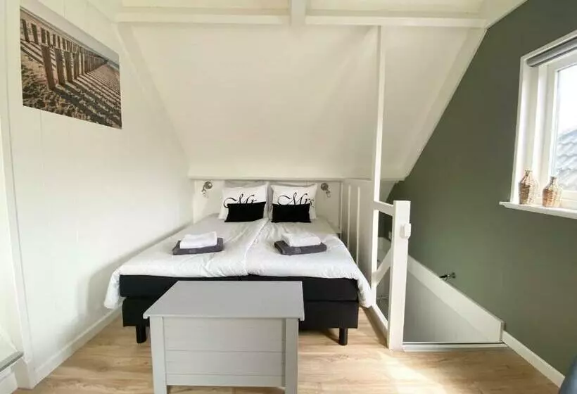 Aamiaismajoitus (B&B) Bed Bij Zee