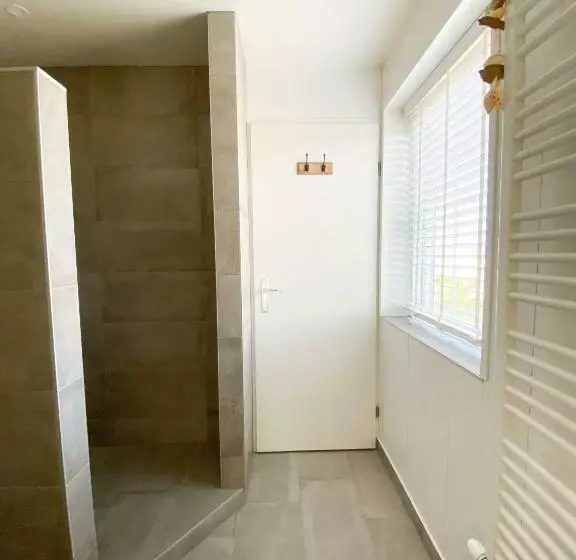 Aamiaismajoitus (B&B) Bed Bij Zee
