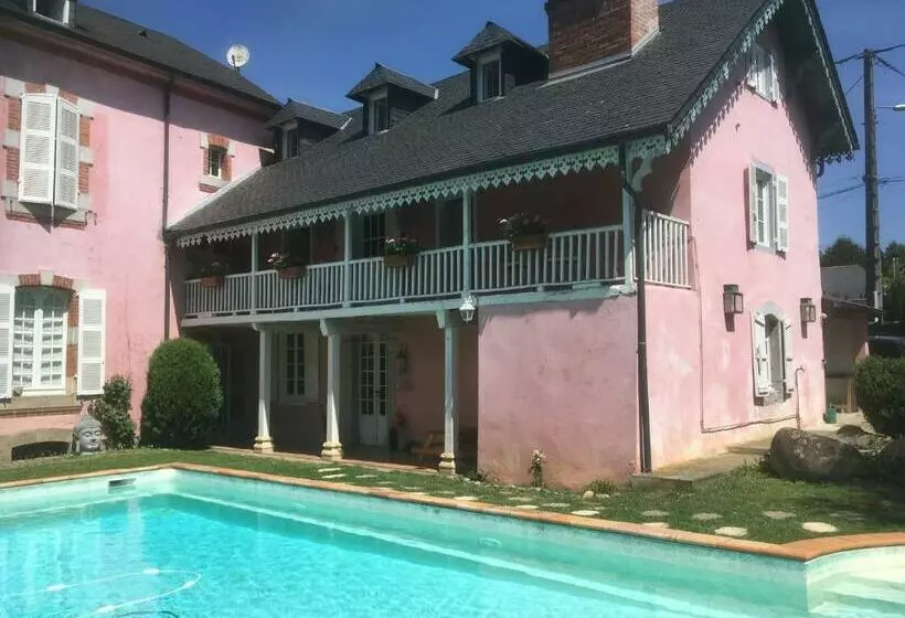 Aamiaismajoitus (B&B) Chez Mamylette