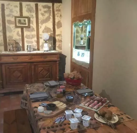 Aamiaismajoitus (B&B) Chez Mamylette