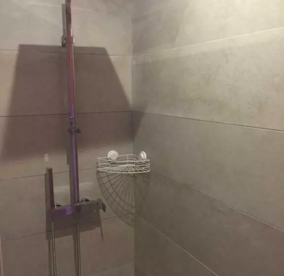 Aamiaismajoitus (B&B) Côté Jardin Des Charmilles