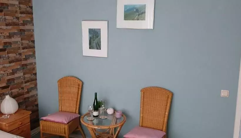 Aamiaismajoitus (B&B) Gästezimmer Elly Dostert