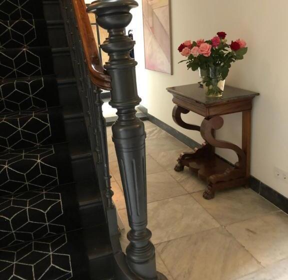 تختخواب و صبحانه Suite Londen66