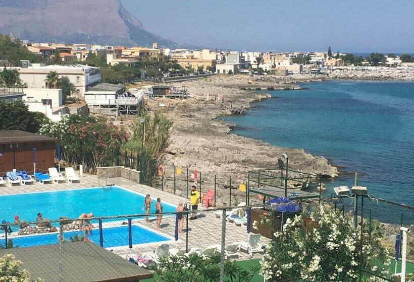 호텔 Scogliera Azzurra