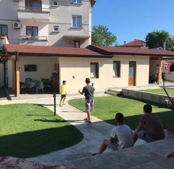 Majatalo Guest House Zornica In Obzor