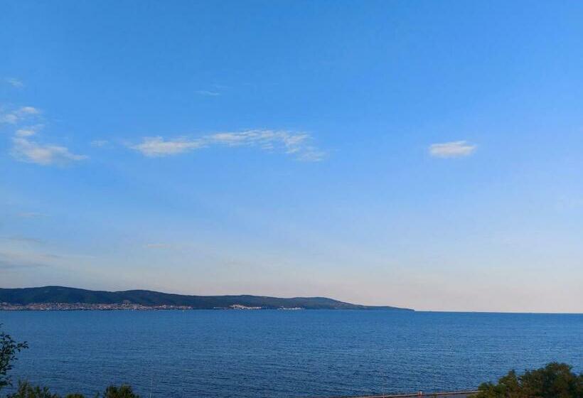 פנסיון Sea Nesebar