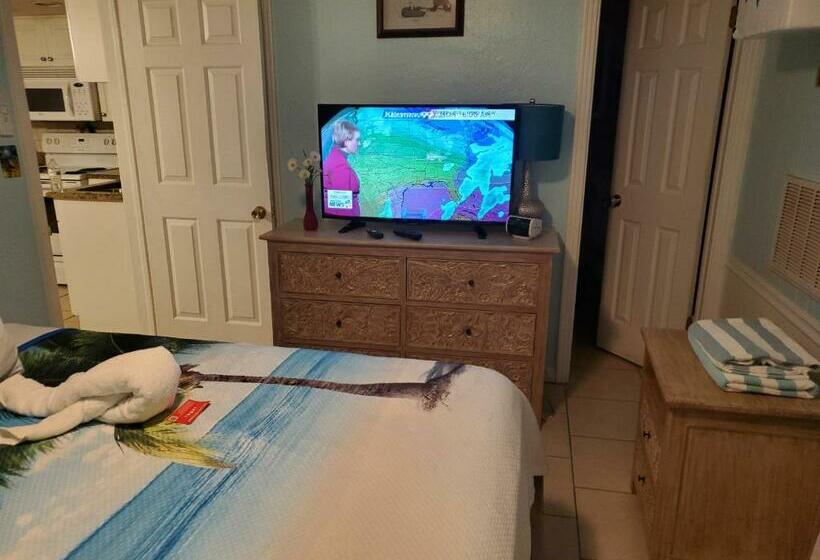 The Monterey Beach Resort