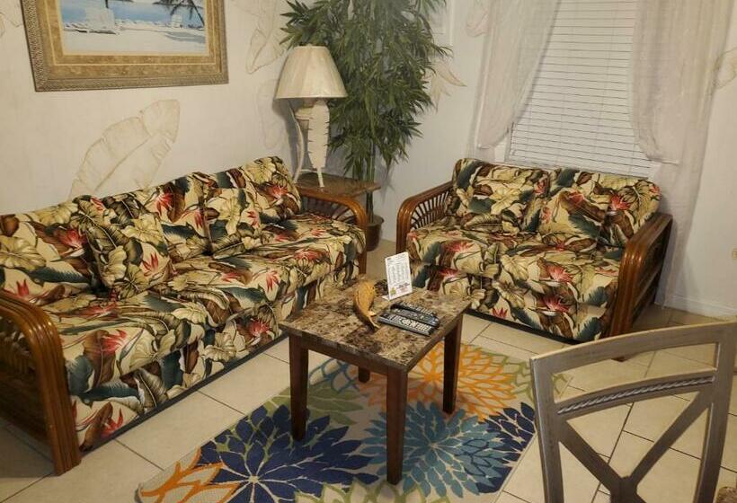 The Monterey Beach Resort