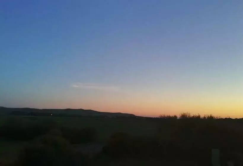 Aamiaismajoitus (B&B) Chambre Studio Les Deux Vagues