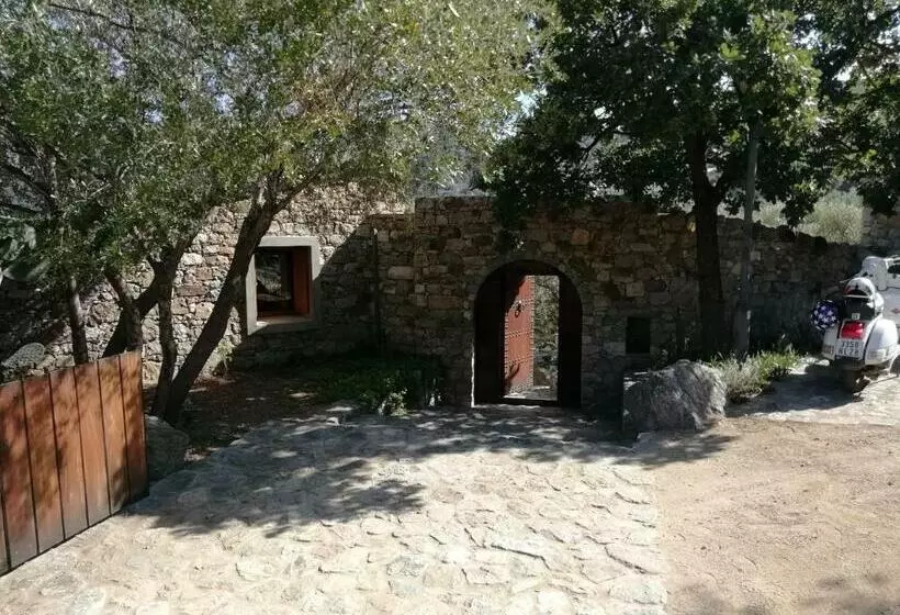 ベッドアンドブレックファースト Clos Olivella