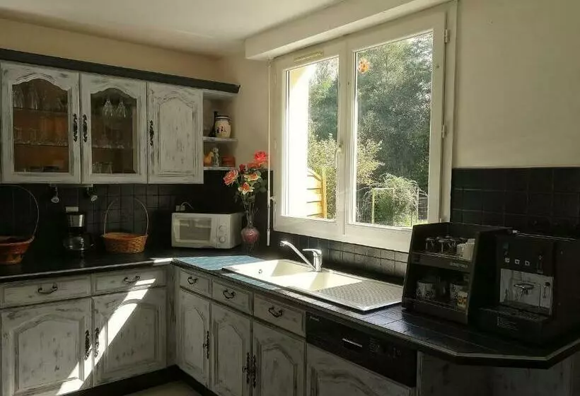 Aamiaismajoitus (B&B) La Petite Source