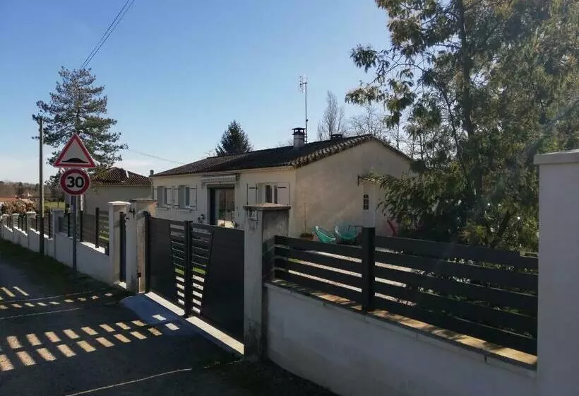 Aamiaismajoitus (B&B) La Petite Source