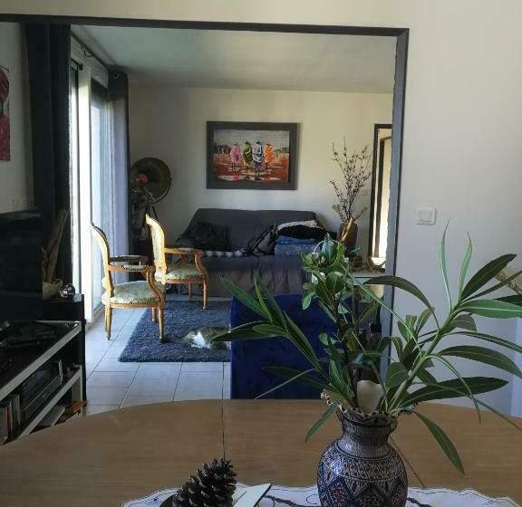 مبيت وإفطار La Petite Source