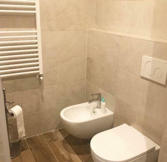 مبيت وإفطار La Rosa Bianca