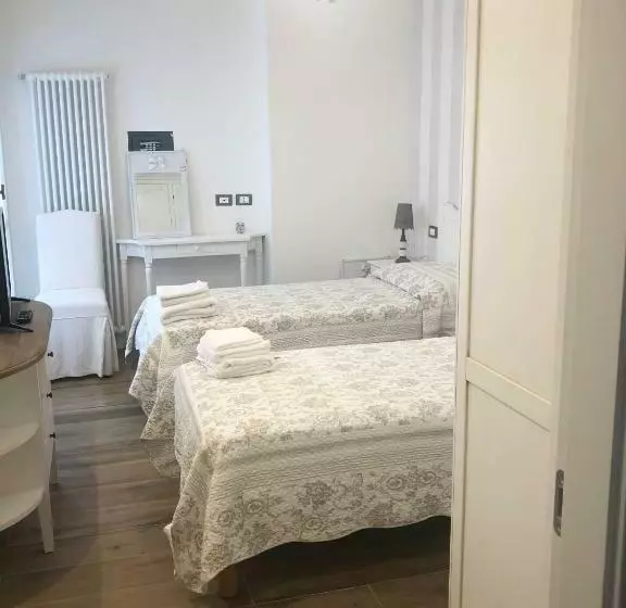 Aamiaismajoitus (B&B) La Rosa Bianca