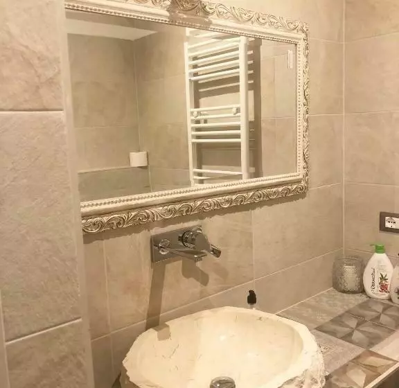 Aamiaismajoitus (B&B) La Rosa Bianca