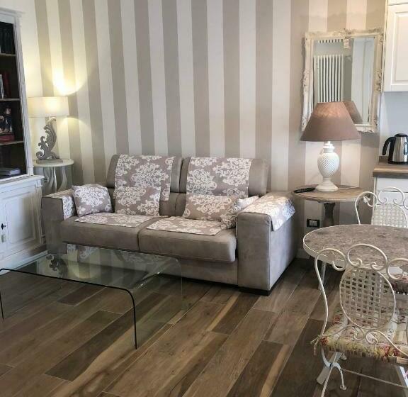 مبيت وإفطار La Rosa Bianca