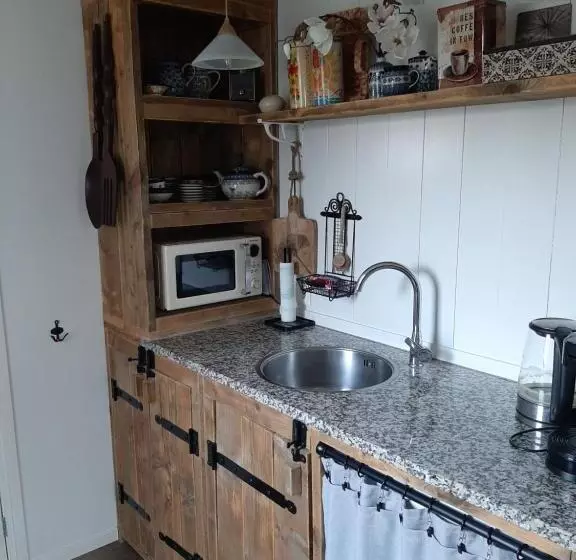 Bed and Breakfast Mahil Laya