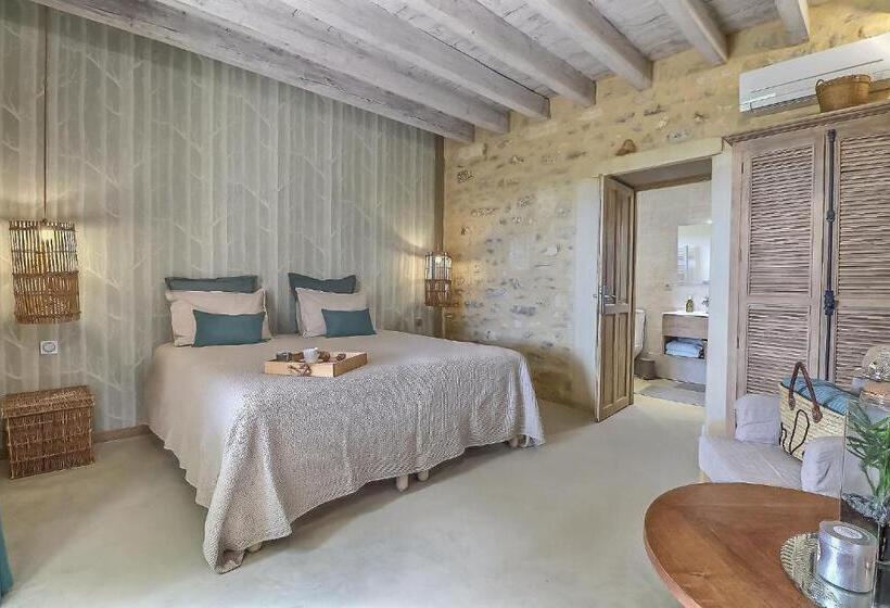 تختخواب و صبحانه Mas Des 2 Platanes