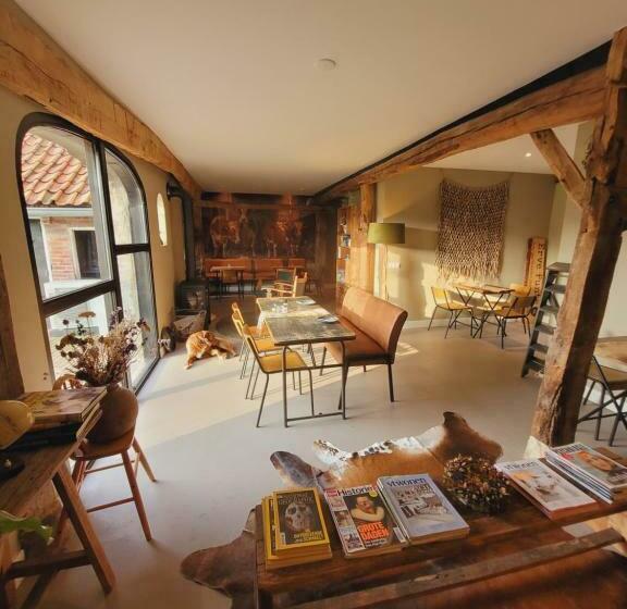 مبيت وإفطار T Buitenverblijf Erve Punte