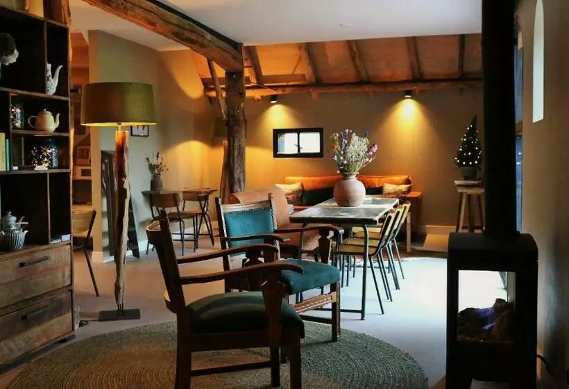 Aamiaismajoitus (B&B) T Buitenverblijf Erve Punte