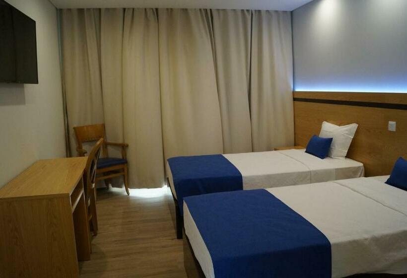 هتل Angra Central