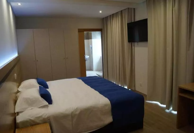 Hotelli Angra Central