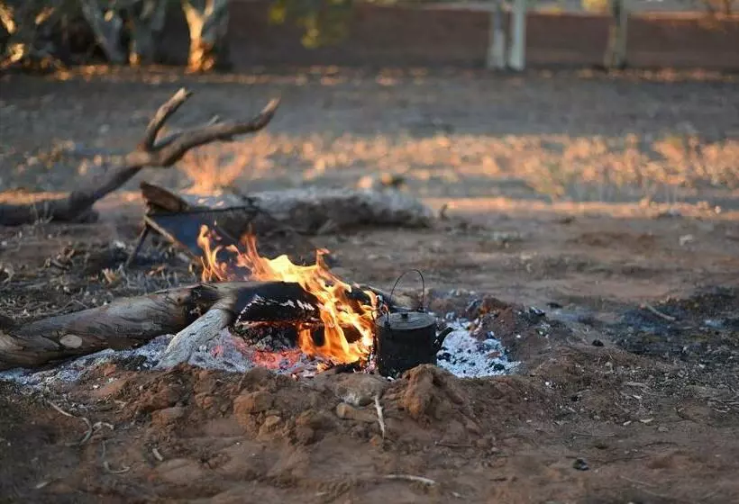 Hotelli Holowiliena Station & The Outback Blacksmith