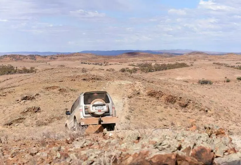 Hotelli Holowiliena Station & The Outback Blacksmith