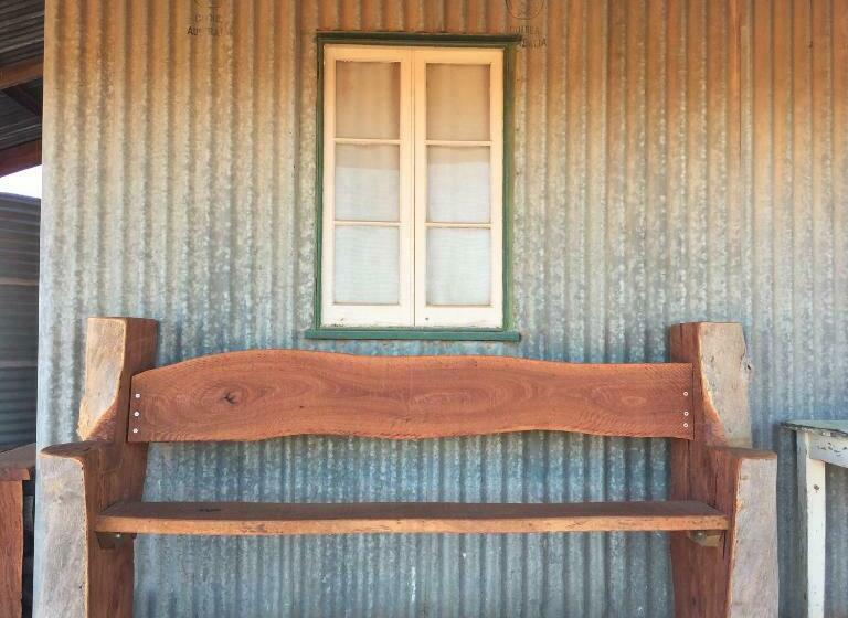 Hotel Holowiliena Station & The Outback Blacksmith