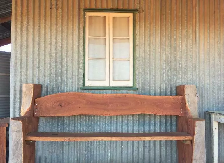 Hotelli Holowiliena Station & The Outback Blacksmith