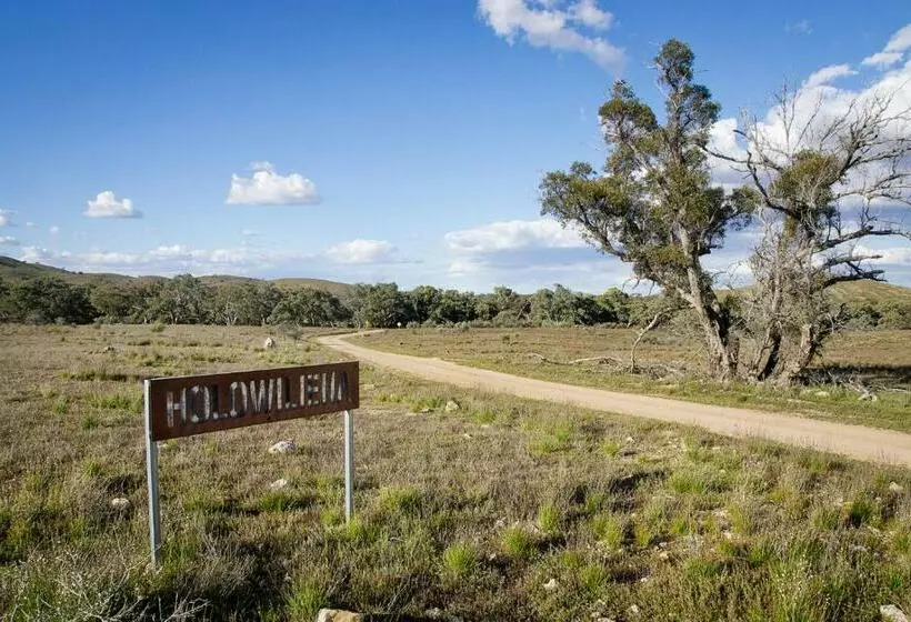 Hotelli Holowiliena Station & The Outback Blacksmith