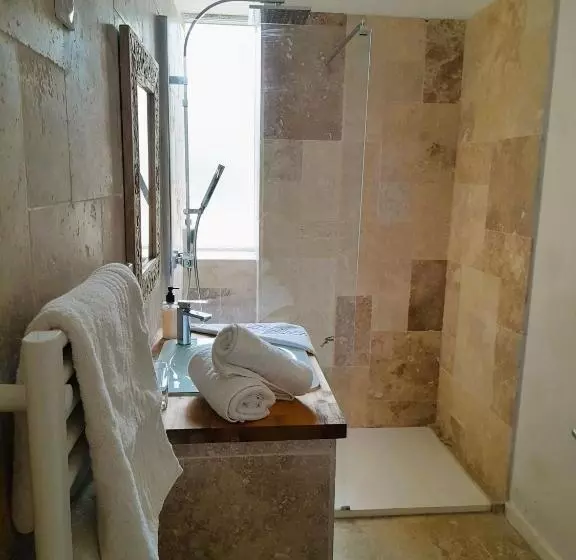 تختخواب و صبحانه Palazzo Pisani Malta Boutique and SPA