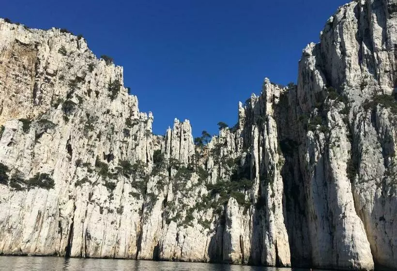 Majatalo Boutique Hostel By Cassis