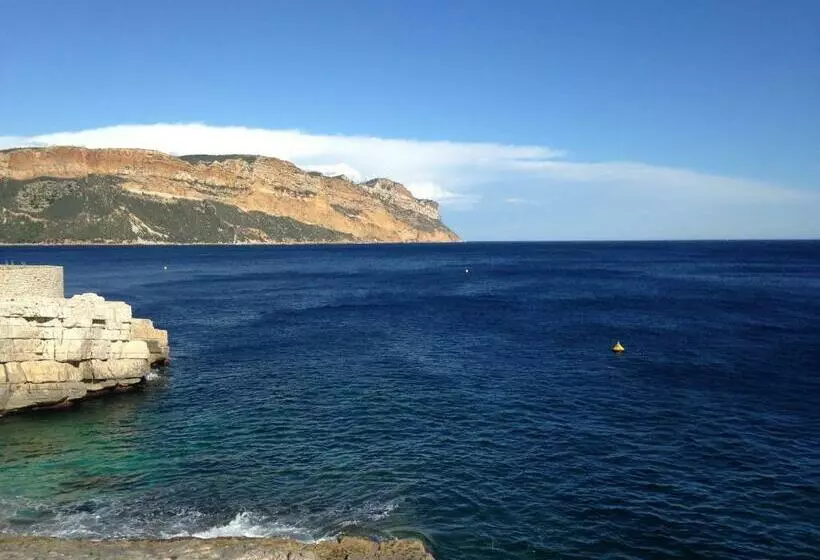 Majatalo Boutique Hostel By Cassis