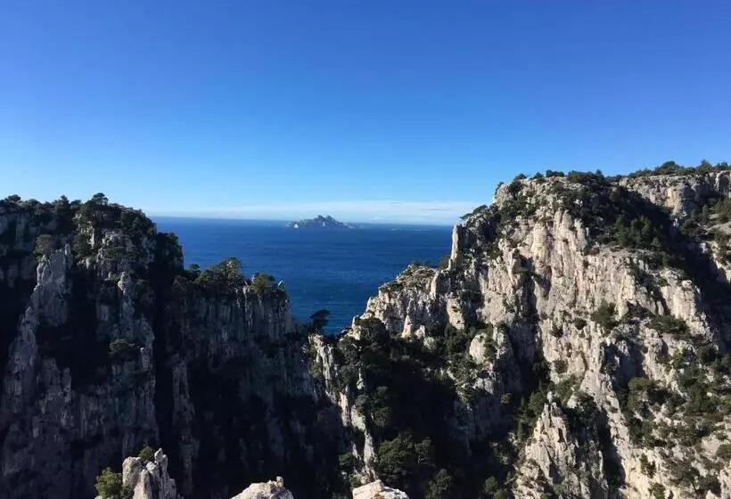 Majatalo Boutique Hostel By Cassis