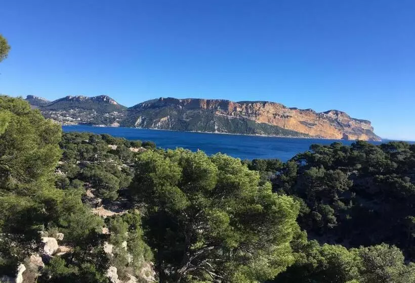 Majatalo Boutique Hostel By Cassis