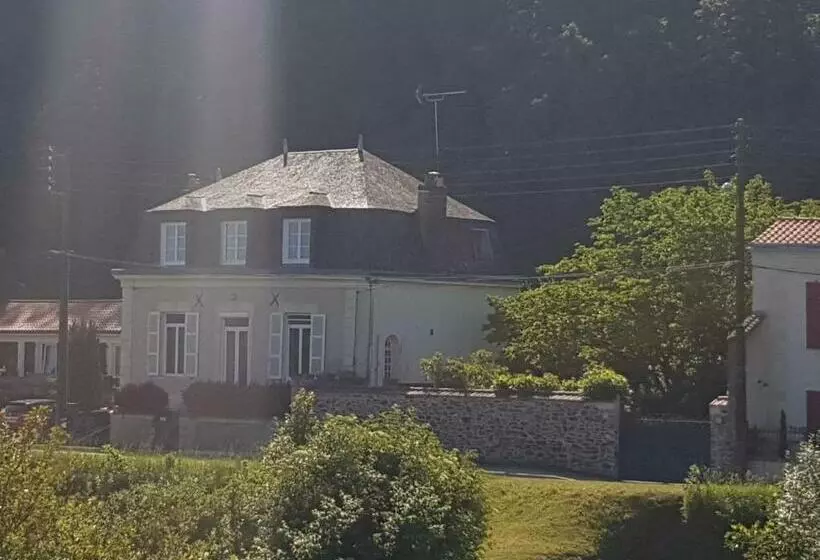 ペンション Lucriolla