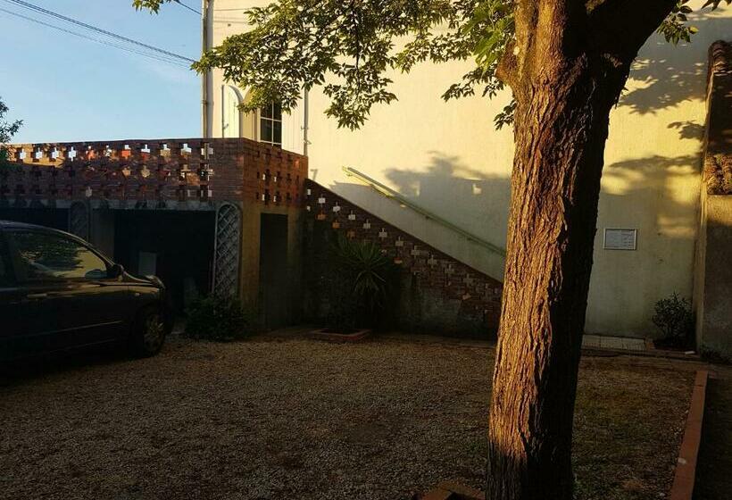 بنسيون Lucriolla