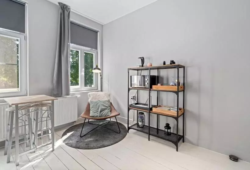 ペンション Spacious Guest Suites Near Historic Market   5 Min Walk