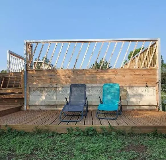 ベッドアンドブレックファースト Aux Berges Du Pont Du Gard