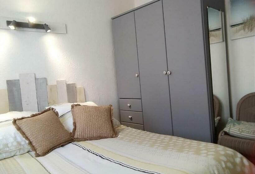 مبيت وإفطار Le Petit Patio