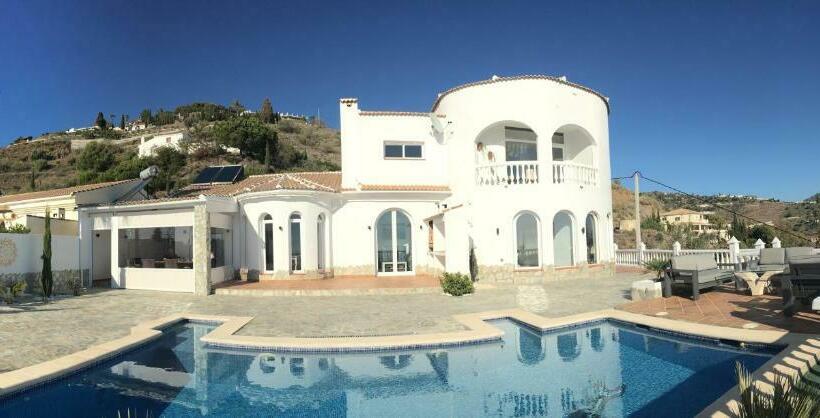 مبيت وإفطار Villa Pura Vida Andalusien