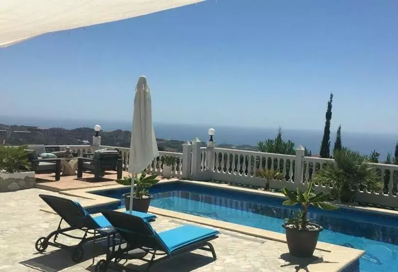 Aamiaismajoitus (B&B) Villa Pura Vida Andalusien