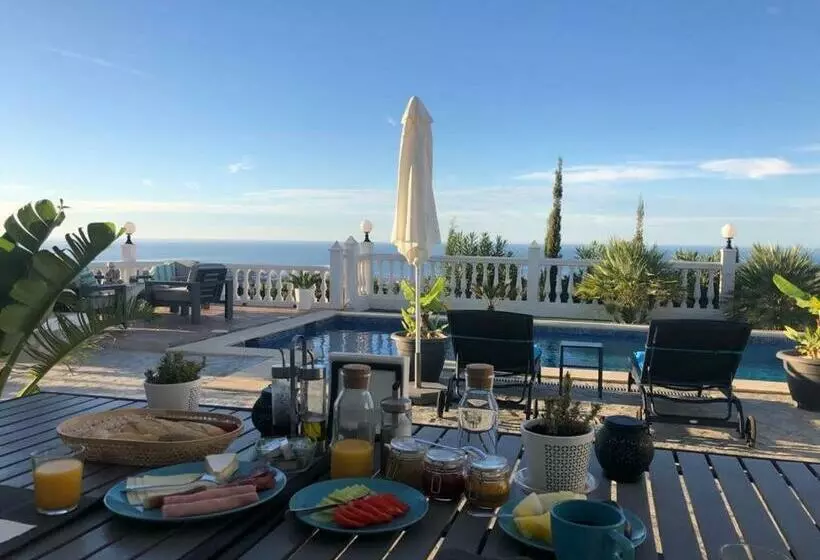 Aamiaismajoitus (B&B) Villa Pura Vida Andalusien