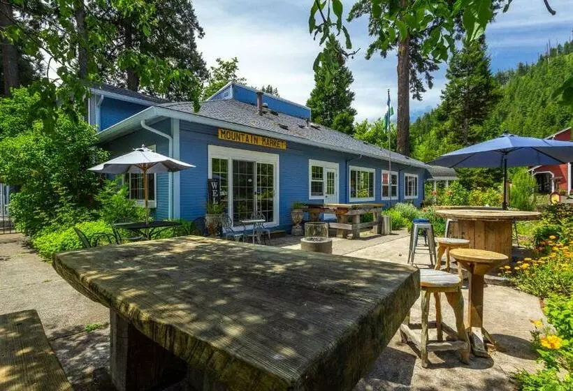 Aamiaismajoitus (B&B) Westfir Lodge